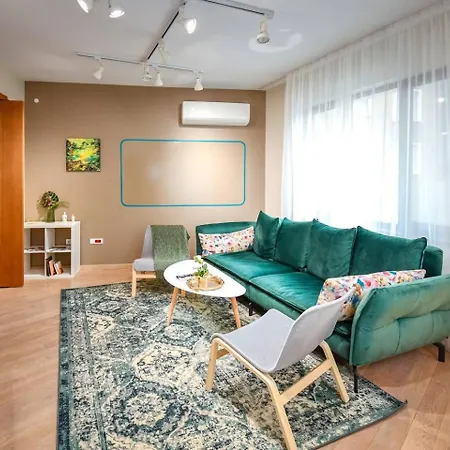Will New Modern & Spacious Apt! * София