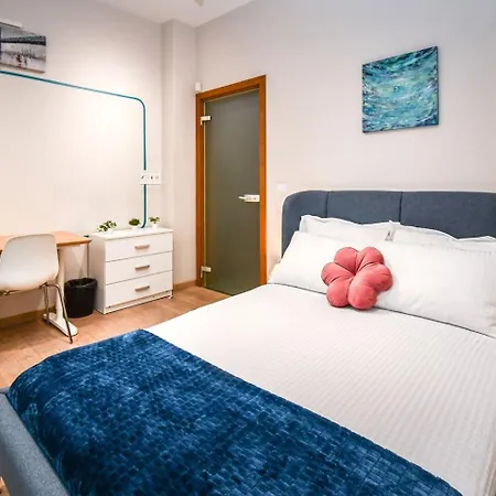 Will New Modern & Spacious Apt! Lejlighed *